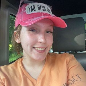 Meet your Posher, Katelyn